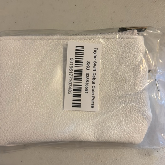 Swiftie Pouch Friday Night Beneath the Stars Keychain Pouch Self Titled Debut - Picture 4 of 6